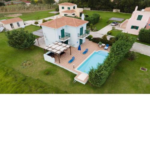 Nefeli (2 Bedrooms, Sleeps 4 upstairs)