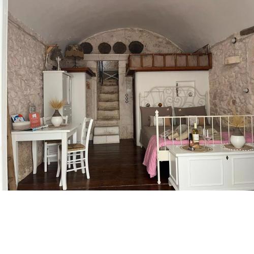 Nel Vico Antico