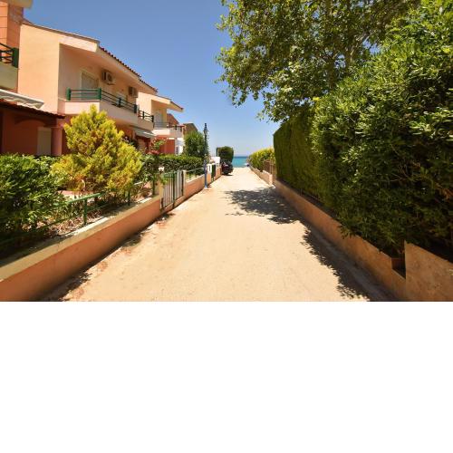Nena Sea Side Maisonette, Hanioti