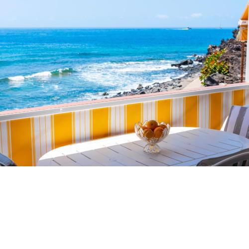 Neptuno Ocean View, Beach line with Pool