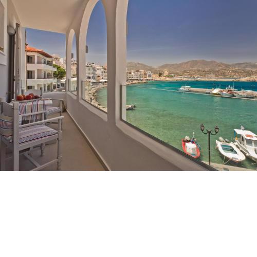Nereus Luxurious Suites