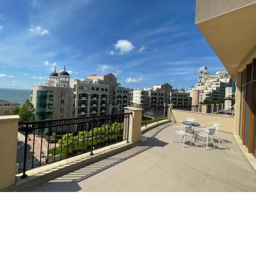Nereya Palace Apartments
