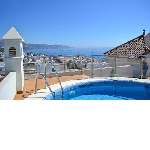 Nerja Paradise Rentals - City Center Apt Plaza España