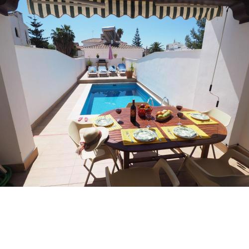 Nerja Paradise Rentals - Villa Daisy