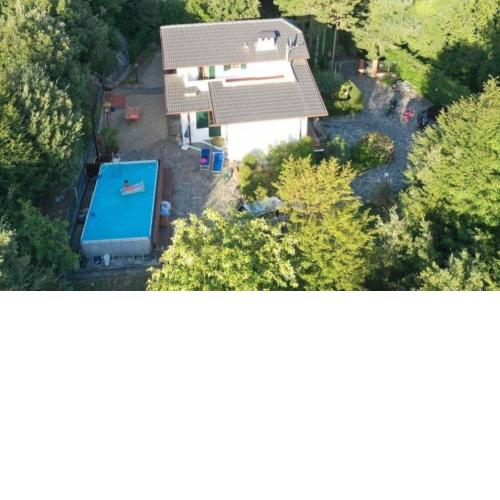 Nettes Ferienhaus in Camaiore mit Privatem Pool