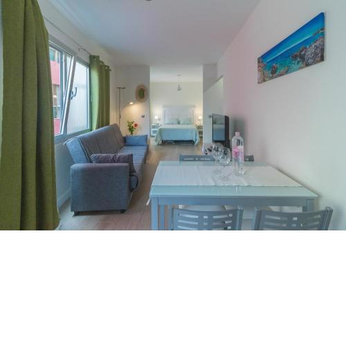 New and Cute Studio close to the beach.