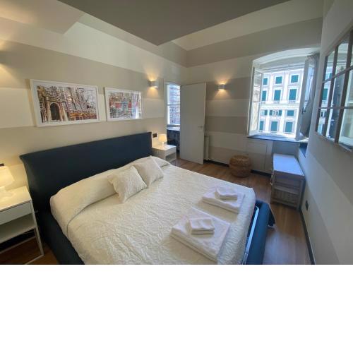 New Apartament in front of Genoa Cathedral