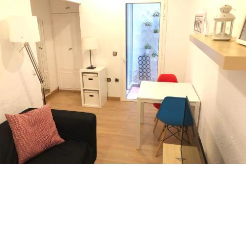 NEW! Apartment in Sarria near Metro