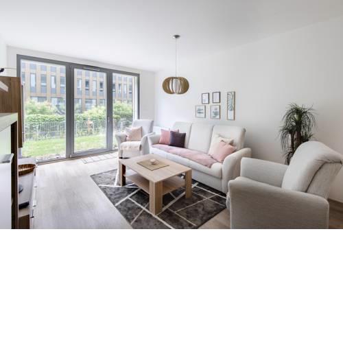 New apt with parking, garden and rooftop terrace!
