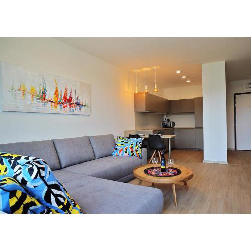 New Cozy 2 Room Pink Apartment Bratislava 058
