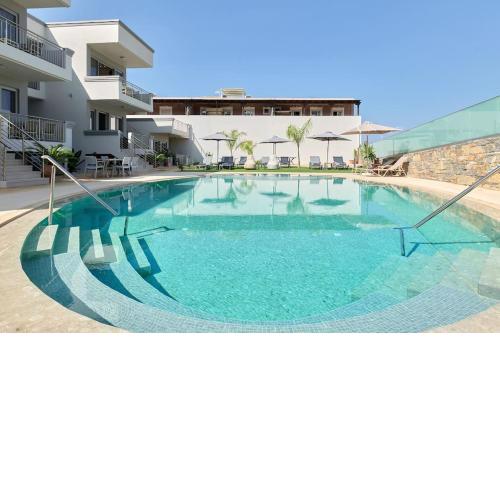 New cozy apartment Elliw w/pool dining area