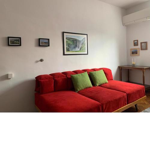 New episode - apartment with private parking