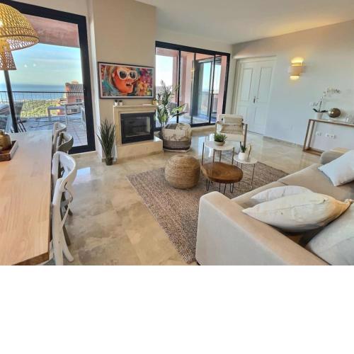NEW LUXURIOUS APARTMENT + 2 BEDROOMS + SEA VIEW + POOL