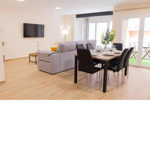 New luxury apartment 3 bedrooms, 2 baths ,AC