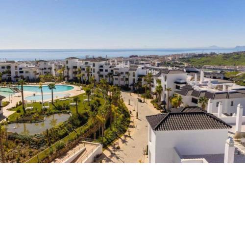 New luxury apartment in family resort w pools wifi