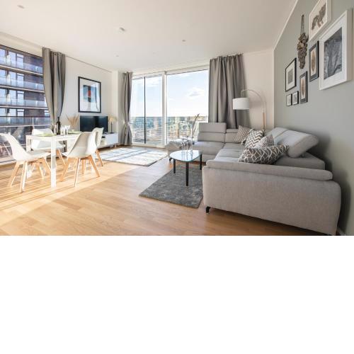 New Luxury apartment overlooking Vienna
