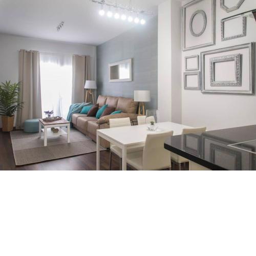 NEW!!! LUXURY CITY CENTER( 6PAX) PRIVATE TERRACE