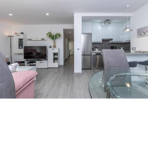New Modern 3BR with terrace in Fuengirola Centre