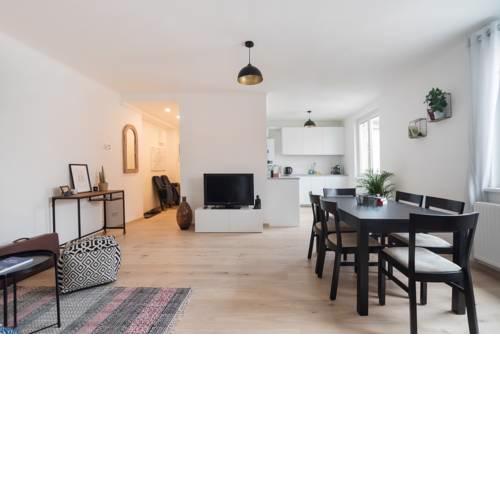 NEW, modern and central Apartment