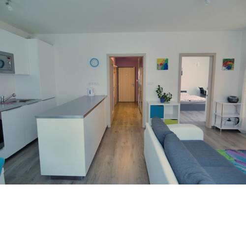 New modern apt with terrace and private garden