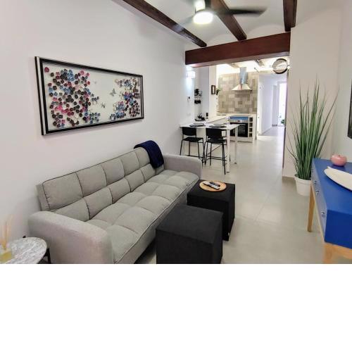 New! Private Entrance in the Heart of the city Center w/ terrace