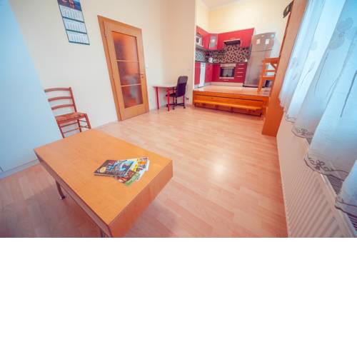 New renovated studio in Prague with FREE Parking