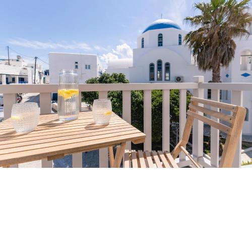 New Spacious Studio with Balcony in the heart of Naousa