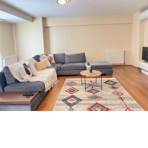 New Studio Apartment, 1BR