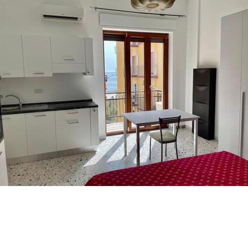 New studio apartment with sea view