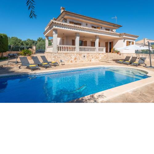 NEW!! Villa Can Albons