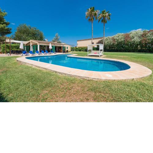 NEW! VILLA CANRITO PARA 16 PERSONAS, PISCINA, JARDINES, RELAX