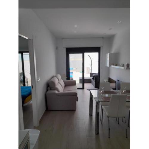 New Villa with own pool sleeps 6