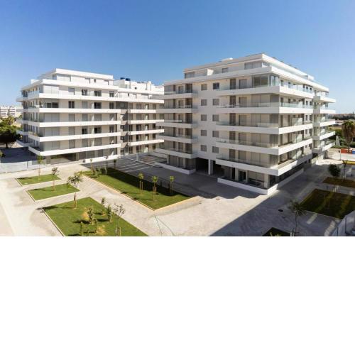 Newly Built 3BR Apartment in Marbella