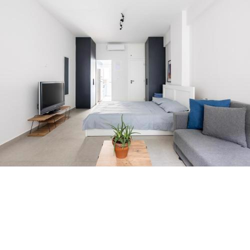Newly Renovated Cosy Studio in Exarcheia