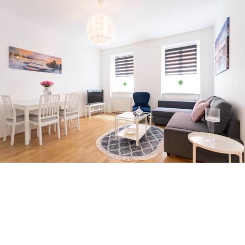 Next to city center and central station , Apt.1
