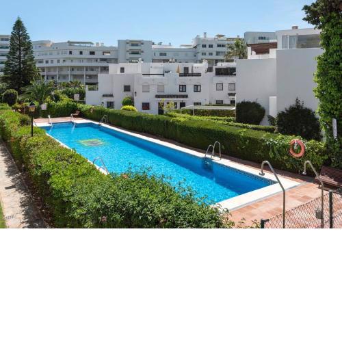 Nice 3 Bedroom Apartment, next to the beach, with pool