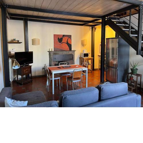 Nice and quiet loft 5 minutes walk from the Duomo