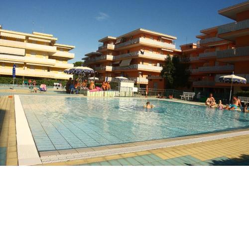 Nice Apartment in a residence with swimming pool - By Beahost Rentals