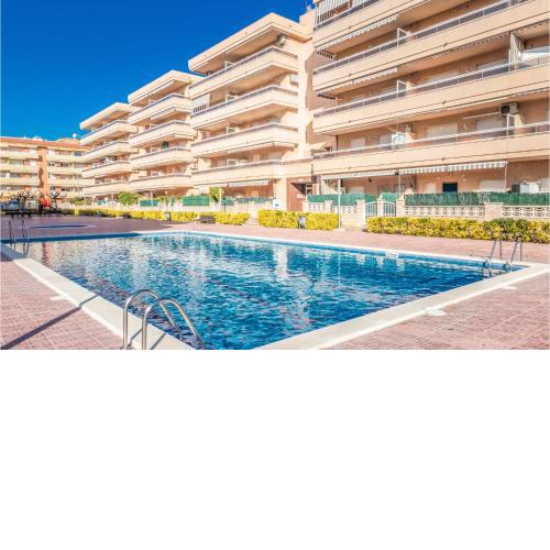 Nice apartment in Blanes with 2 Bedrooms, WiFi and Outdoor swimming pool