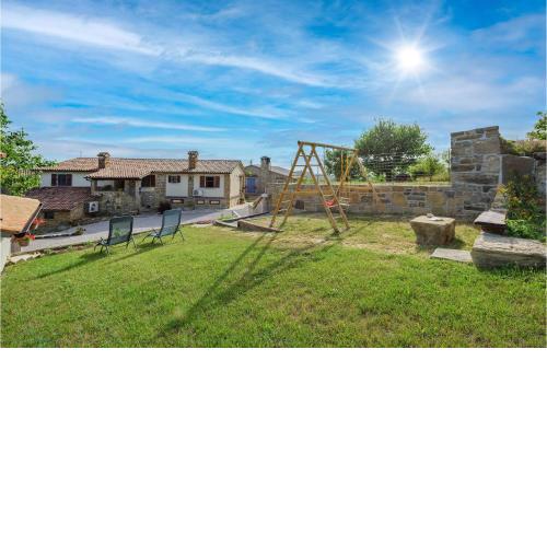 Nice apartment in Cerovlje with WiFi and 3 Bedrooms