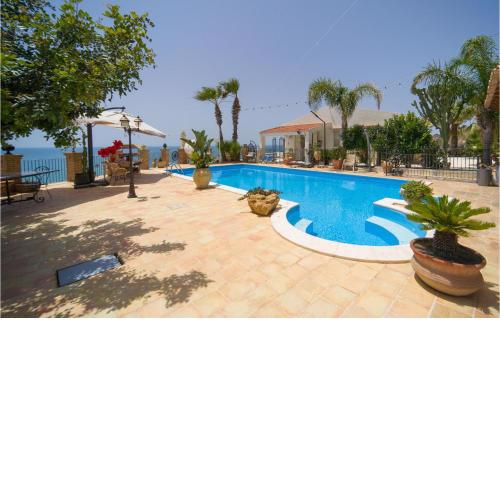 Nice apartment in Ciotta with Outdoor swimming pool, 4 Bedrooms and WiFi