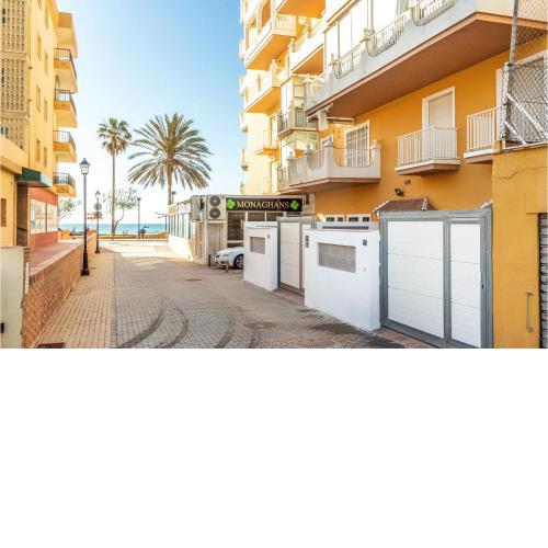 Nice apartment in Fuengirola with 2 Bedrooms and WiFi