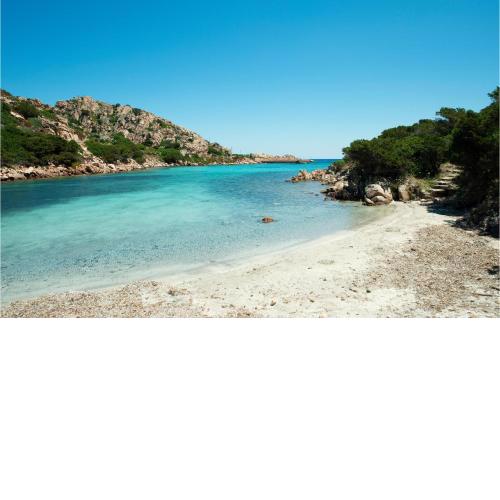 Nice apartment in La Maddalena with 3 Bedrooms