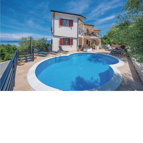 Nice apartment in Labin with Sauna, WiFi and Heated swimming pool
