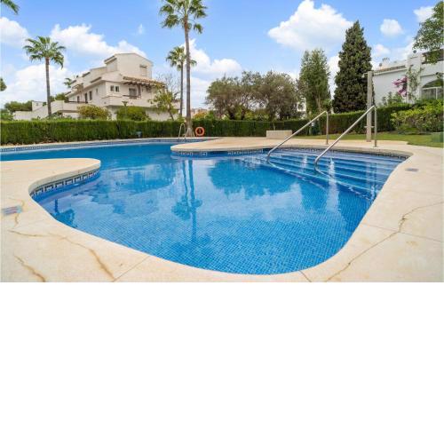 Nice apartment in Mijas with Outdoor swimming pool, WiFi and 2 Bedrooms