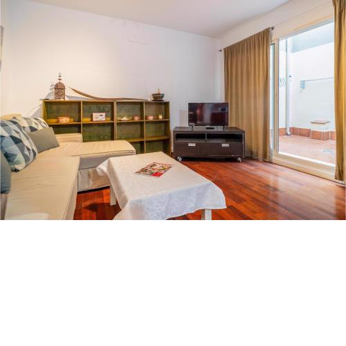 Nice Apartment In Mlaga With 1 Bedrooms