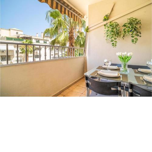 Nice Apartment In Mlaga With Wifi And 4 Bedrooms