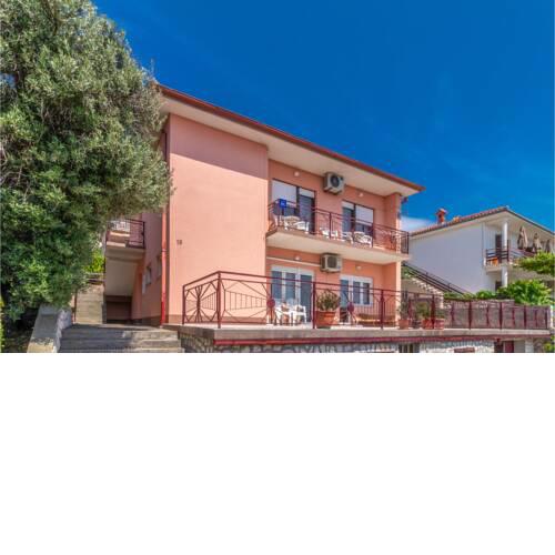 Nice apartment in Novi Vinodolski w/ 2 Bedrooms