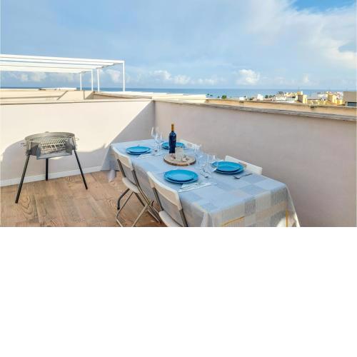 Nice Apartment In Playa De Moncofa With Wifi, Swimming Pool And 2 Bedrooms
