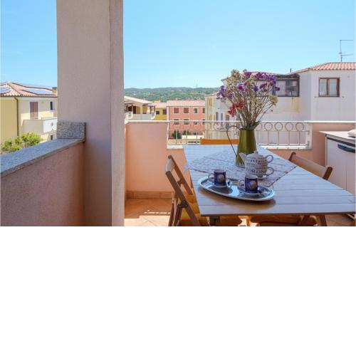 Nice apartment in Santa Teresa Gallura with 1 Bedrooms
